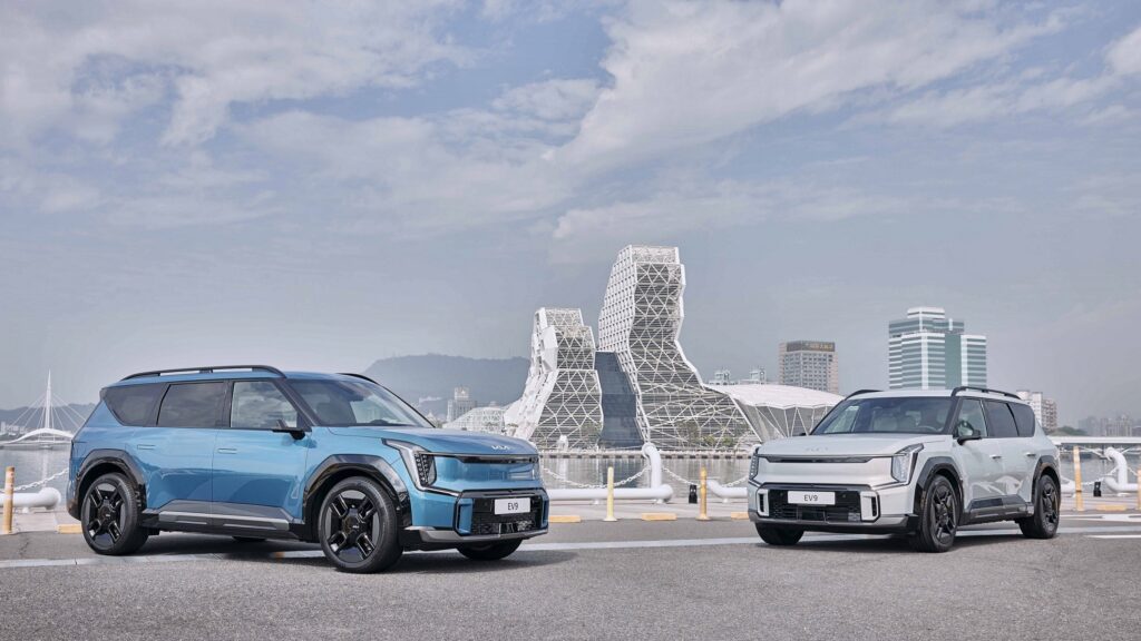 Kia EV9全新純電智慧旗艦LSUV自2023年12月正式展開預售後，累計線上預售訂單至今已近400台。(圖片提供：Kia)